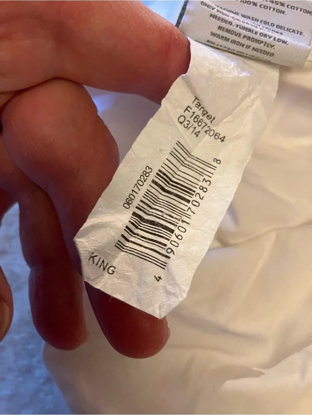100% Cotton King size  duvet from threshold target button closure